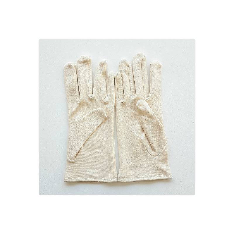 Les gants blancs pour toutes les mains 